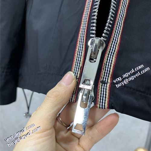 2021秋冬 立体的な衿元 バーバリー BURBERRY バーバリーコピー お洒落に魅せる ブランド 適度な厚み シンプルなデザイン