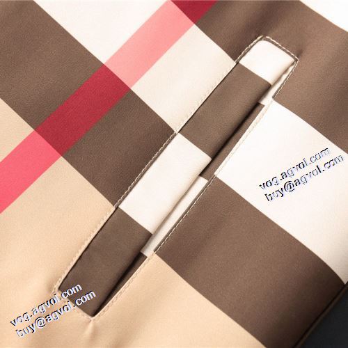 バーバリー BURBERRY ロングコート バーバリースーパーコピー 代引 2021秋冬 ジャケット 大好評 おしゃれな装い フード付きコート
