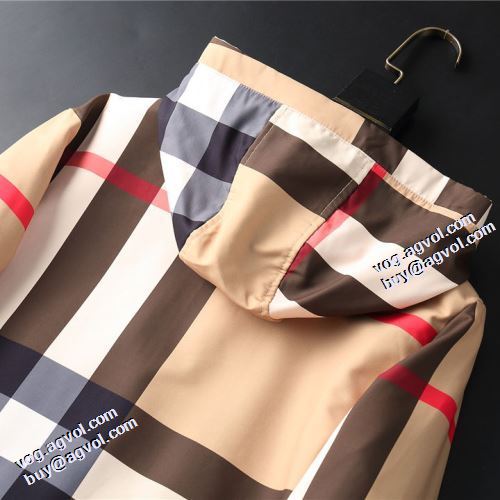 バーバリー BURBERRY ロングコート バーバリースーパーコピー 代引 2021秋冬 ジャケット 大好評 おしゃれな装い フード付きコート