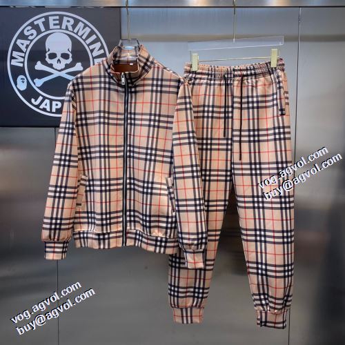 バーバリー BURBERRY 争奪戦必至 バーバリーブランドコピー 2021秋冬 おしゃれさ抜群パーカ 秋の定番 セットアップ上下