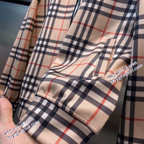 バーバリー BURBERRY 争奪戦必至 バーバリーブランドコピー 2021秋冬 おしゃれさ抜群パーカ 秋の定番 セットアップ上下