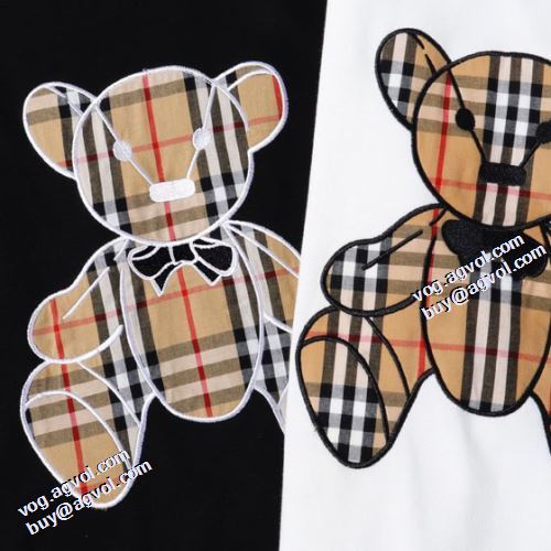 バーバリーブランドスーパーコピー 優美なお出かけスタイル バーバリー BURBERRY プルオーバーパーカー 2021秋冬 おしゃれさ抜群パーカ プリントパーカ 2色可選