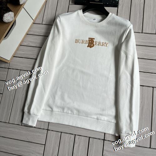 バーバリーコピー 早くも完売している 2021秋冬 バーバリー BURBERRY プルオーバーパーカー 3色可選 オシャレロゴパーカー 風合いの出る