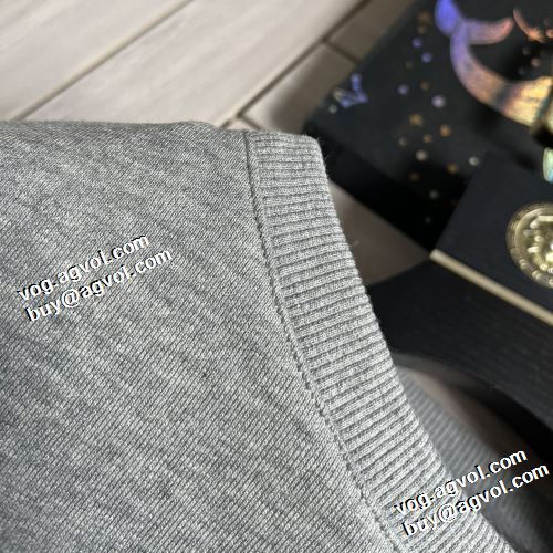 バーバリーコピー 早くも完売している 2021秋冬 バーバリー BURBERRY プルオーバーパーカー 3色可選 オシャレロゴパーカー 風合いの出る