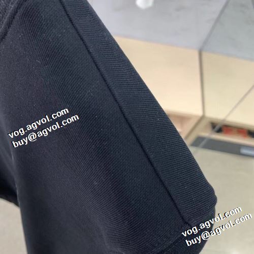 プルオーバーパーカー バーバリースーパーコピー ショートパンツ 確定となる上品 2022新作 バーバリー BURBERRY 2色可選 オリジナルプリント 程よい厚み