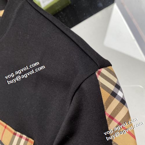 バーバリーコピー 定番のアイテム 2022新作 バーバリー BURBERRY プルオーバーパーカー 2色可選 ロゴパーカー 風合いの出る