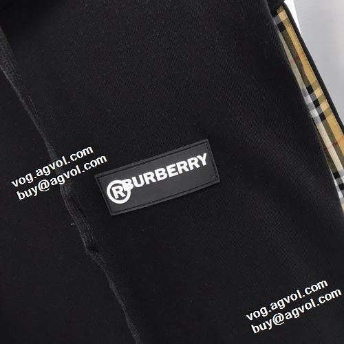 首胸ロゴ 2021秋冬 バーバリーコピー 優しい色合い バーバリー BURBERRY パーカー 2色可選 おしゃれさ抜群パーカ