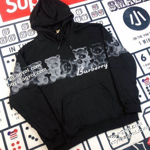2色可選 オシャレロゴパーカー 魅力ファッション 2021秋冬 バーバリーコピーブランド バーバリー BURBERRY パーカー 風合いの出る