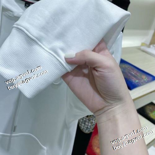 2021秋冬 2色可選 パーカー バーバリー BURBERRY 豊富なサイズ おしゃれな装い ロゴパーカー バーバリー偽物ブランド