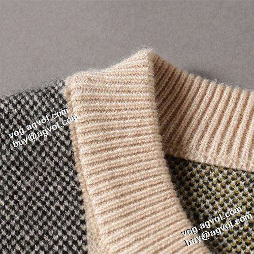 バーバリースーパーコピー 激安 2021秋冬 高級感漂わせる バーバリー BURBERRY セーター チェック柄 スタイリッシュな印象