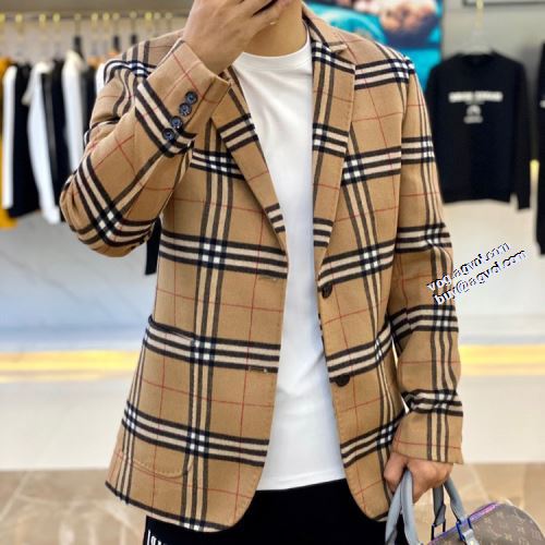 バーバリーコピー ブランド BURBERRY おしゃれに絶大な人気の スーツ レジャー ちょうどいい丈感 エレガントコート 2022新作