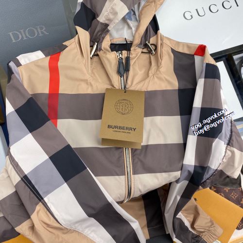 フード付きコート チェック柄 バーバリーブランドコピー 2022新作 コート 利便性に優れ バーバリー おしゃれな装い カジュアル・ウエア