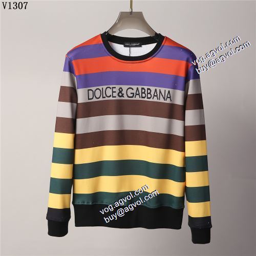 綺麗に決まるフォルム！2021秋冬 ドルチェ＆ガッバーナ ブランドコピー Dolce&Gabbana プルオーバーパーカー オシャレロゴパーカー