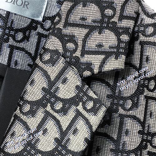 ディオールブランド コピー スーツ レジャー  柔らかな質感 2021秋冬 ディオール DIOR 楽に着用出来る