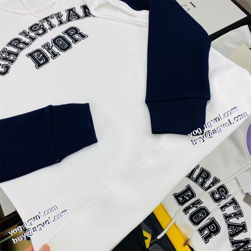 ディオールコピー 高級感漂わせる 2021秋冬 ディオール DIOR パーカー 2色可選 オリジナルプリント おしゃれさ抜群パーカ