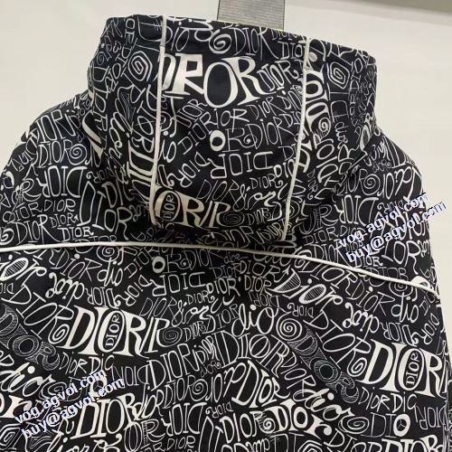 ディオールコピーブランド 2021秋冬 ディオール DIOR ブルゾン 男女兼用パーカー 定番無地パーカー 程よい厚み 堪能できるコート