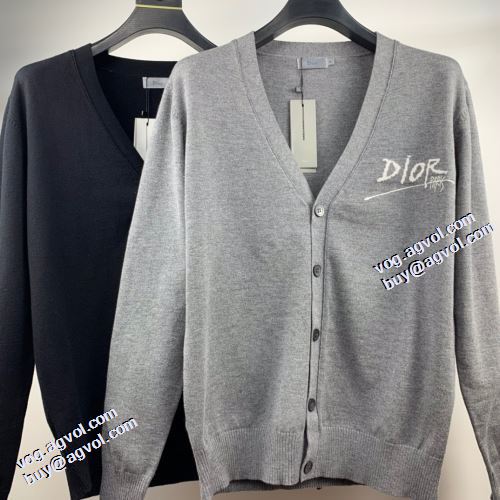 早くも完売している 2021秋冬 ディオールスーパーコピー しっかり暖かな感じ ディオール DIOR セーター 2色可選 秋のお出かけに最適