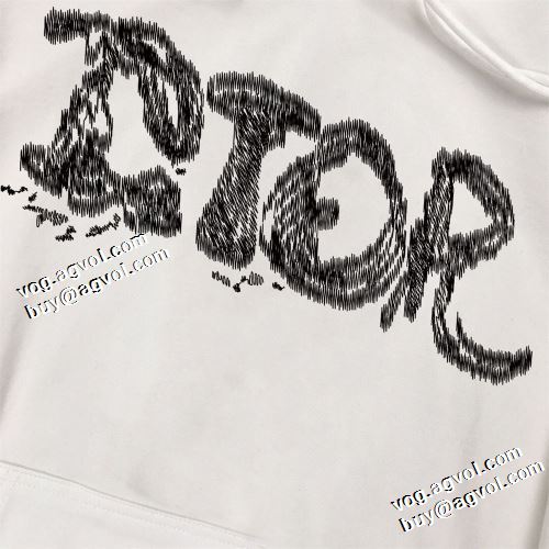 ディオールスーパーコピー サイズ豊富 2021秋冬 ディオール DIOR パーカー オシャレロゴパーカー 存在感のある