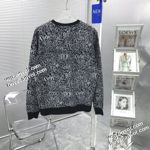 高級感漂わせる シックスタイルに活躍 2021秋冬 ディオール DIOR プルオーバーパーカー ディオールコピー ブランド 適度な厚み 2色可選