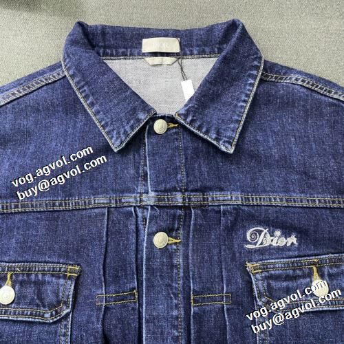 プリント柄 デニムジャケット ハーフコート 活用できるアイテム ディオール DIOR  2022早春 ディオールコピー おしゃれな装い