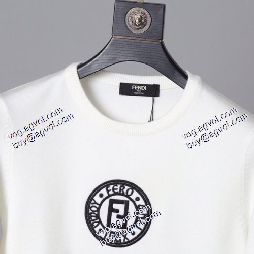 長袖Tシャツ フェンディ FENDIブランド 偽物 通販  2021春夏 上品上質 2色可選 