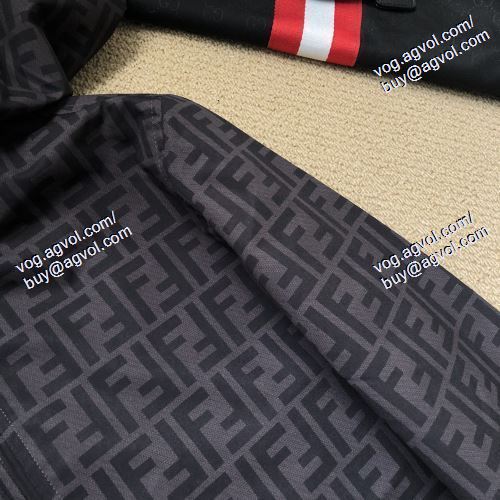  2021春夏     フード付きコート     FENDIスーパーコピー    存在感のある     フェンディ FENDI   