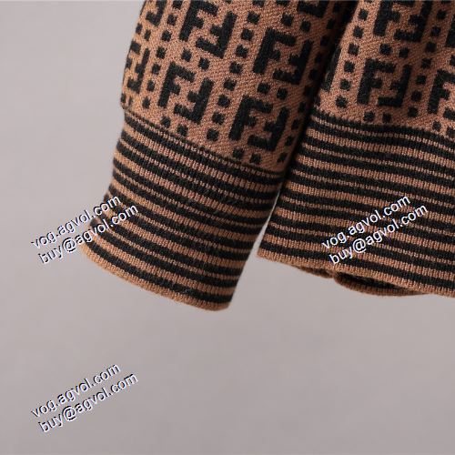 プルオーバー FENDIスーパーコピー 2021秋冬 フェンディセーターコピー 上品に着こなせ おしゃれな装い 3色可選