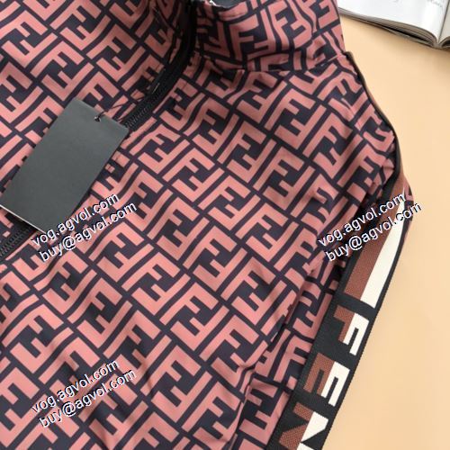 2021秋冬 フェンディジャケットコピー  こだわりのコート ブルゾン シックスタイルに活躍 FENDIスーパーコピー 風合いの出る