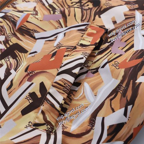 2021秋冬 ジャケットゴージャスに装える一着 フェンディスーパーコピー FENDI パーカー スタイリッシュな印象