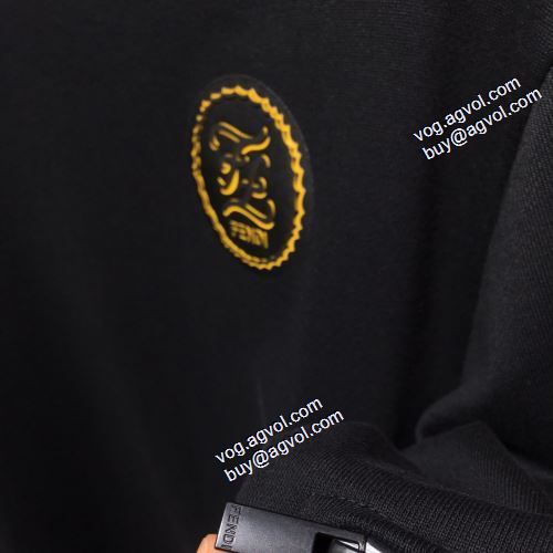 2021秋冬 フェンディスーパーコピー FENDI プルオーバーパーカー おすすめ/オススメ おしゃれさ抜群パーカ