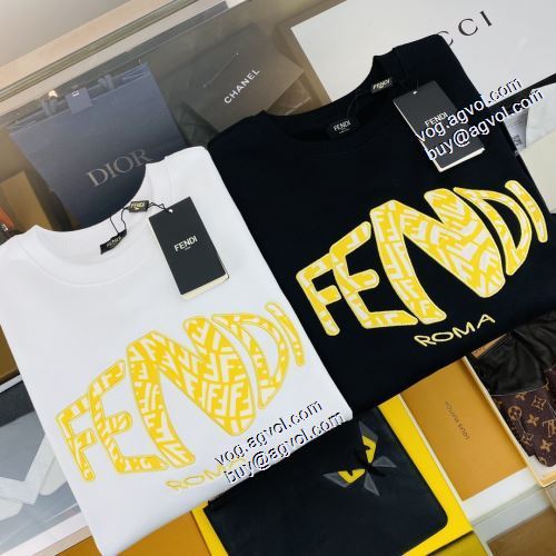 2021秋冬 フェンディプルオーバーパーカー FENDI コピー ブランド 人気 ランキング ロゴパーカー