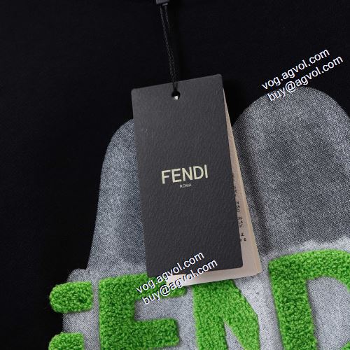 2021秋冬 フェンディプルオーバーパーカー オリジナルプリント FENDI コピーブランド コスパ最高のプライス
