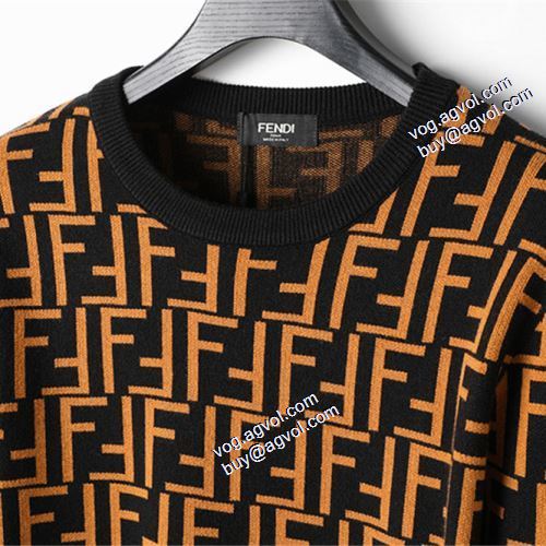 2021秋冬 フェンディブランドコピー FENDI プルオーバーパーカー 数に限りがある オリジナルプリント