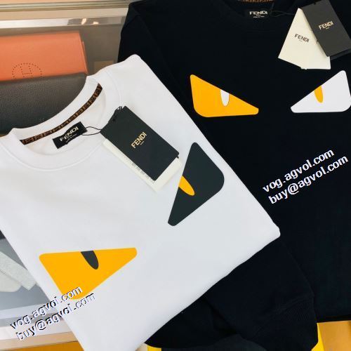 プルオーバーパーカー ロゴパーカー 2021秋冬 フェンディ FENDI フェンディコピー ブランド セレブ愛用の超人気商品 程よい厚み 2色可選