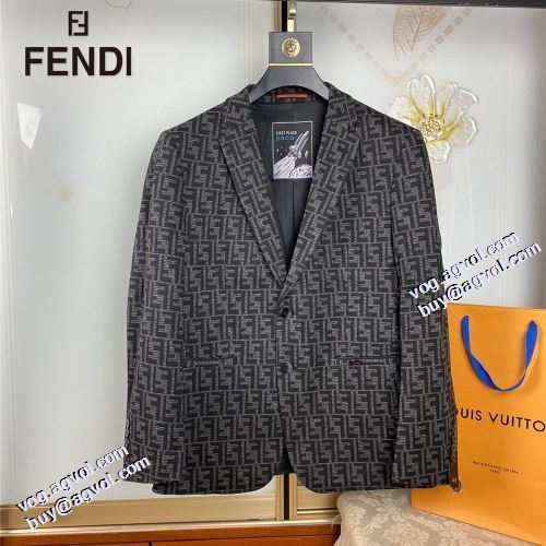 2021秋冬 フェンディ FENDI 定番のアイテム フェンディブランド コピー スーツ レジャー 花プリントデザインジャケット おしゃれな装い