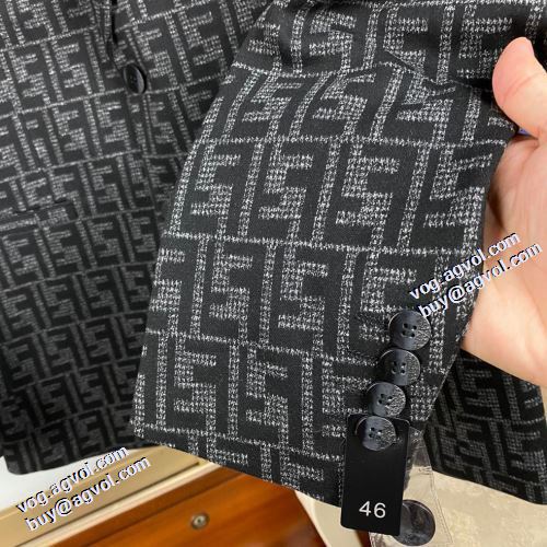 2021秋冬 フェンディ FENDI 定番のアイテム フェンディブランド コピー スーツ レジャー 花プリントデザインジャケット おしゃれな装い