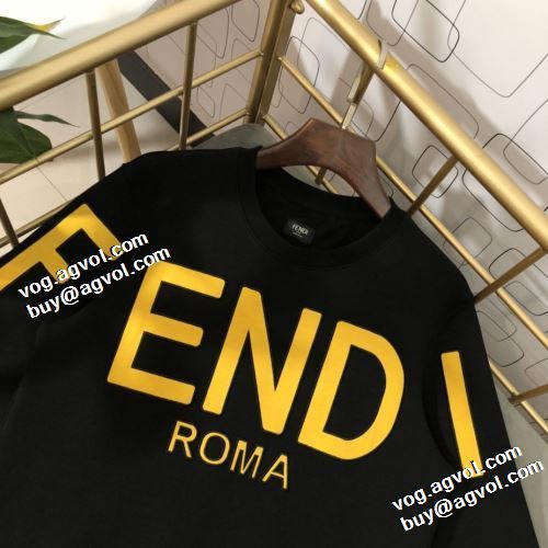 2021秋冬 フェンディ FENDI フェンディブランド コピー 最安値に挑戦 プルオーバーパーカー 秋着用 ロゴパーカー 程よい厚み