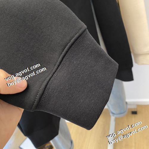 2021秋冬 フェンディ FENDI フェンディブランド コピー 最安値に挑戦 プルオーバーパーカー 秋着用 ロゴパーカー 程よい厚み