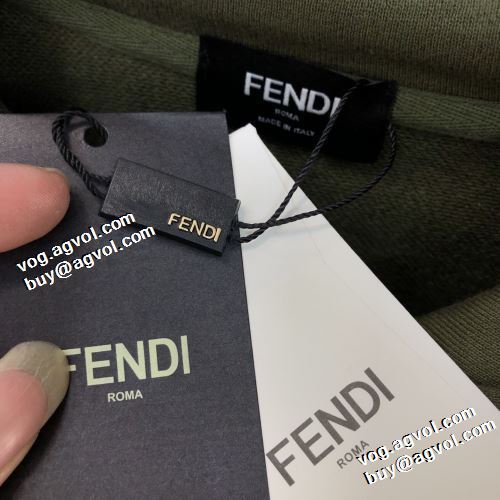 2021秋冬 フェンディ FENDI 先行販売 フェンディコピー パーカー ポケットづき おしゃれさ抜群パーカ アウトドア系