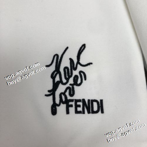 魅力ファッション フェンディコピー ブランド 3色可選 2021秋冬 フェンディ FENDI プルオーバーパーカー ジップパーカー 厚手の生地