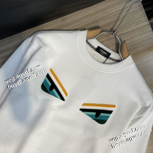 2021秋冬 フェンディ FENDI フェンディスーパーコピー 高級感ある 2色可選 プルオーバーパーカー 防寒 存在感のある