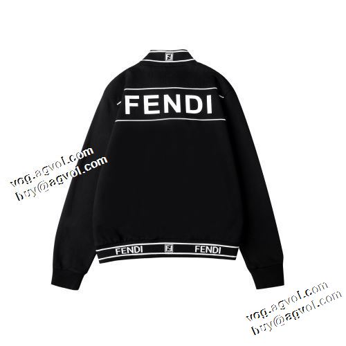 大絶賛の履き心地! ポケット付 2021秋冬 フェンディ FENDI フェンディブランド 偽物 通販 ハーフコート 優しい色合い こだわりのコート