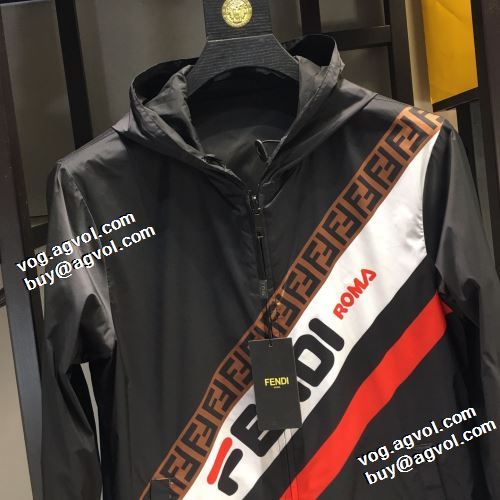 ブルゾン フード付きコート おしゃれな装い 防寒機能ある 2021秋冬 フェンディ FENDI 人気ブランド フェンディコピーブランド