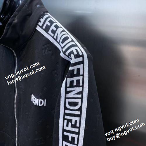 プリント柄 セットアップ上下 逸品 海外セレブ愛用 2021秋冬 フェンディ FENDI フェンディスーパーコピー 秋のお出かけに最適