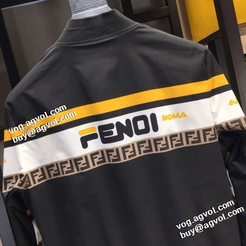 2021秋冬 フェンディ FENDI サイズ豊富 フェンディブランドコピー ブルゾン ポケット付 適度な厚み ゴージャスな装い。