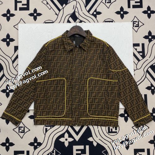 ジャケット プリント柄 スナップ止め仕様 フェンディスーパーコピー 優しい色合い 2021秋冬 フェンディ FENDI 上品な輝きを放つ形