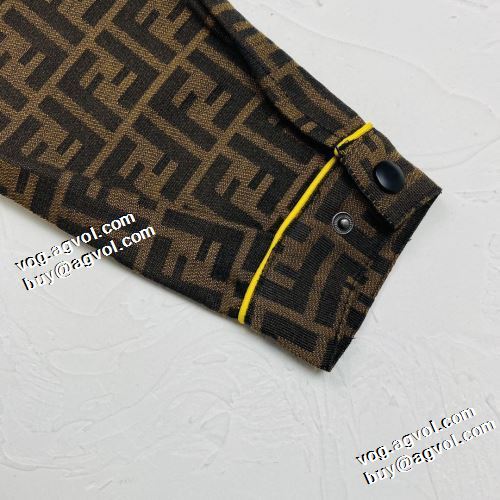 ジャケット プリント柄 スナップ止め仕様 フェンディスーパーコピー 優しい色合い 2021秋冬 フェンディ FENDI 上品な輝きを放つ形