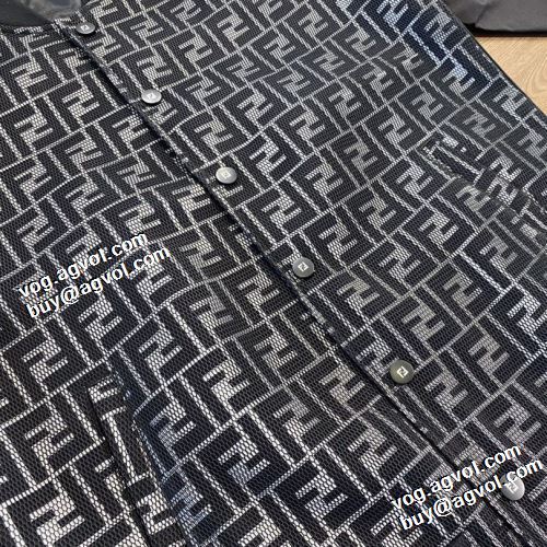 2021秋冬 フェンディ FENDI 耐久性のある フェンディコピー ジャケット ブルゾン 楽に着用出来る 高級感漂わせる