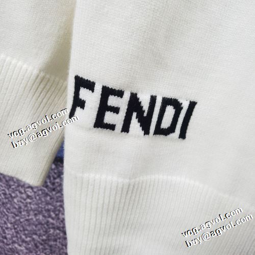 2021秋冬 フェンディ FENDI フェンディコピーブランド 落ち着いた感覚 セーター ボリューム襟デザイン 優美なファー使い 防寒機能ある