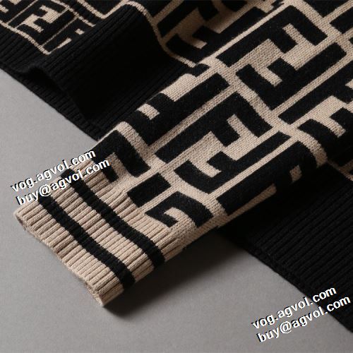 長く愛用できる 2021秋冬 フェンディ FENDI セーター ニットプリント柄 優しい色合い ウェア フェンディスーパーコピー